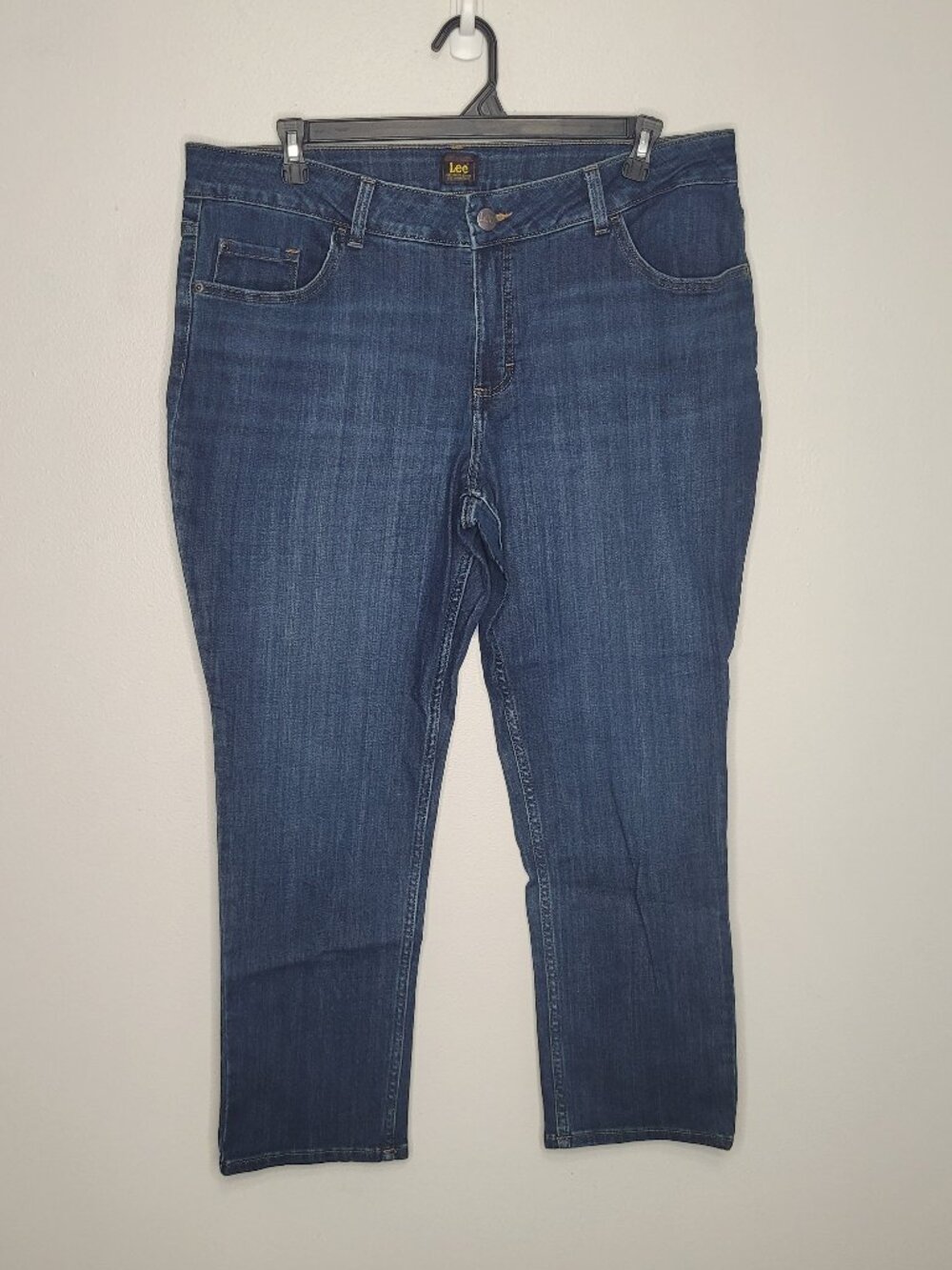 Lee dark wash medium rise straight leg friction resistant jeans size 20w short